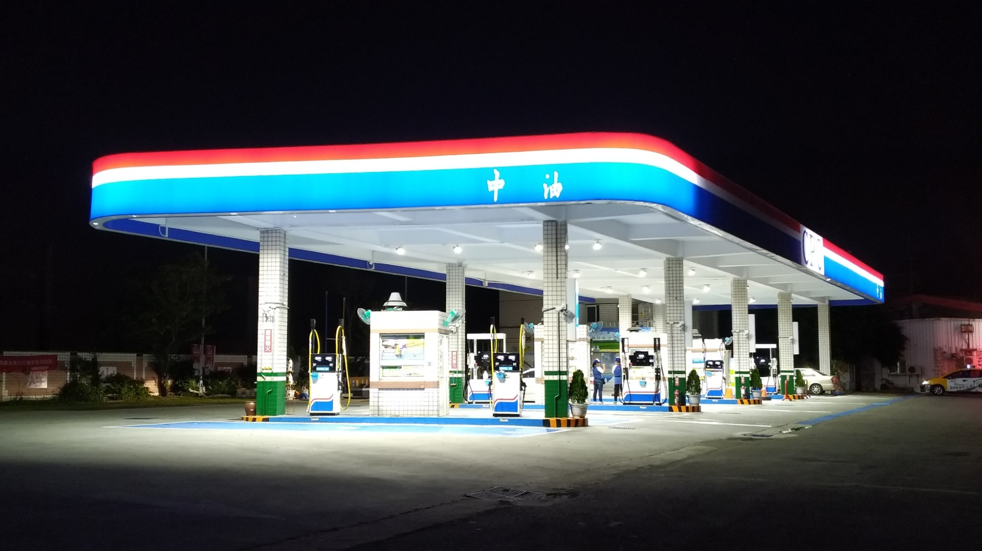 台中大肚區追分加油站